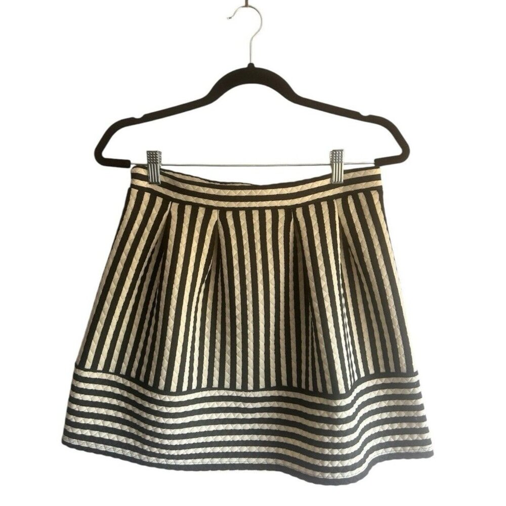 Xhilaration Women's Black White Stripe Quilted Pleated Skirt Medium